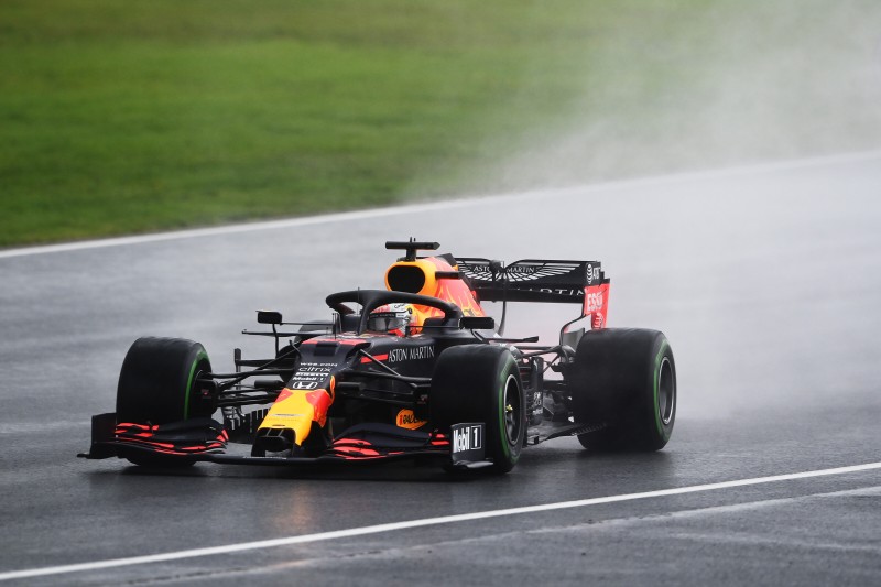 Q2: Verstappen pokazał kunszt jazdy po mokrym torze