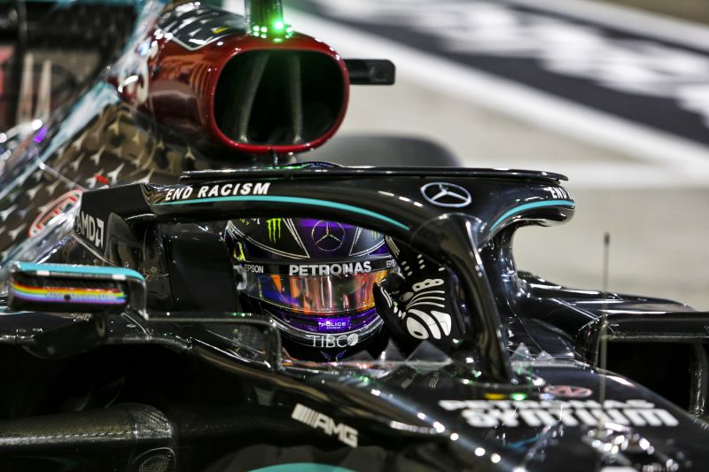 Q2: Mercedes najszybszy, Leclerc znowu zadziwia na średnich oponach