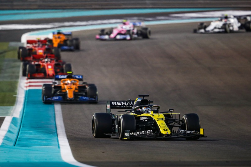 Ricciardo siódmy, ale z najszybszym okrążeniem
