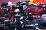Mercedes strategicznie ograł Red Bulla w Hiszpanii
