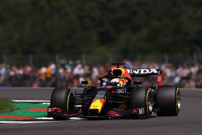 Red Bull oszacował, ile będzie kosztować odbudowa bolidu Verstappena