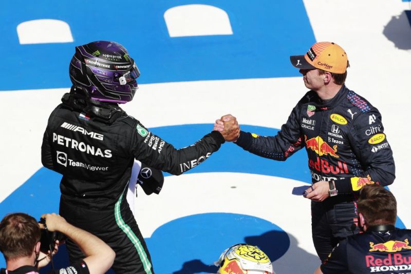 Brundle twierdzi, że Red Bull znalazł dowody obciążające Hamiltona