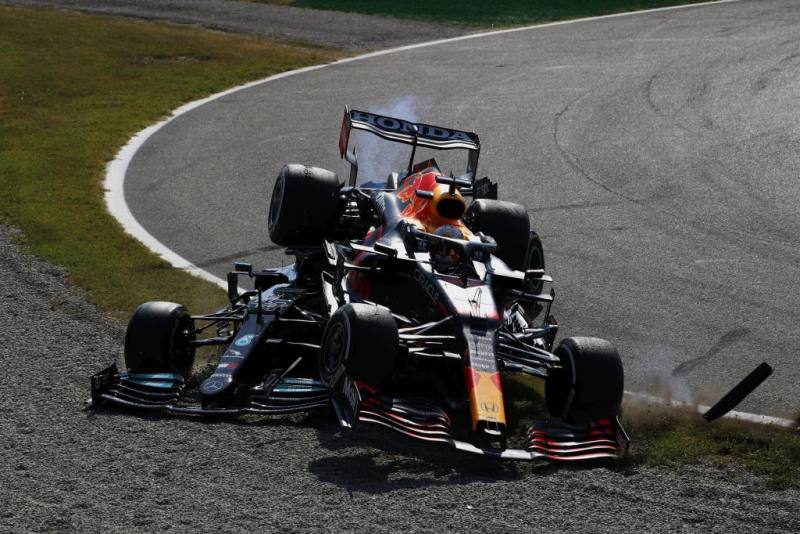 Hamilton zaskoczony zachowaniem Verstappena po wypadku