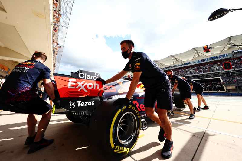Red Bull otrzymał zgodę od FIA, by zmodyfikować tylne skrzydło Verstappena