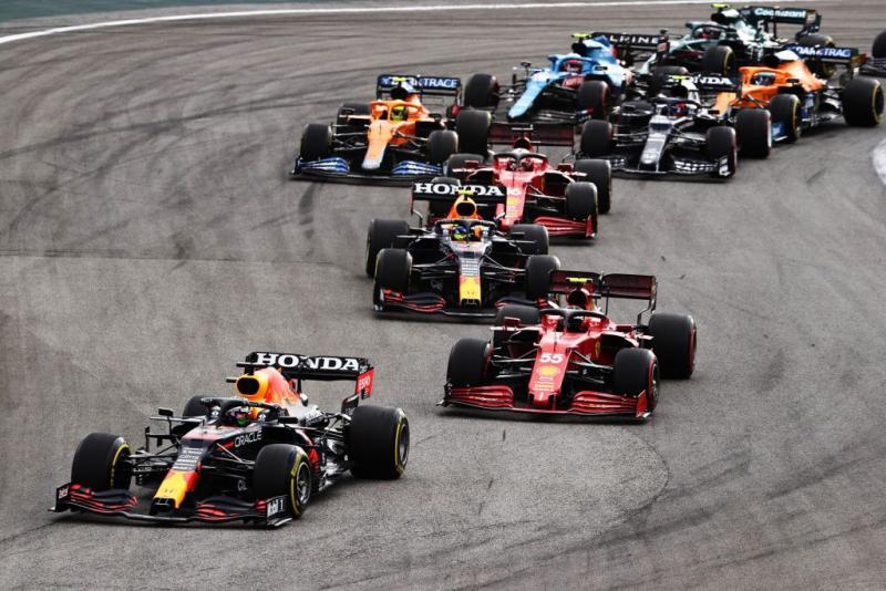 FIA zatwierdziła plan trzech sprintów w sezonie 2022