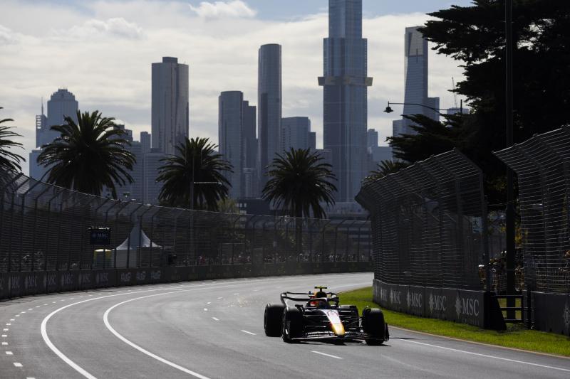 FIA po piątkowych treningach zrezygnowała z czwartej strefy DRS w Melbourne