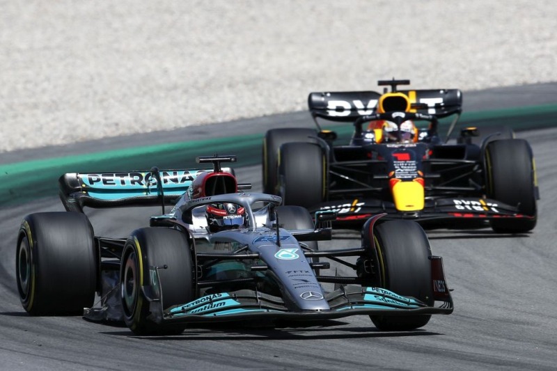 Dyrektywa FIA wywołała spór między Mercedesem a pozostałymi zespołami