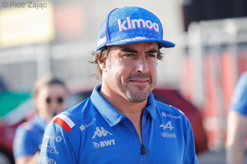 Oficjalnie: Alonso kierowcą Astona Martina od sezonu 2023