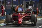 Leclerc wygrał czasówkę w Singapurze, problemy dotknęły Verstappena