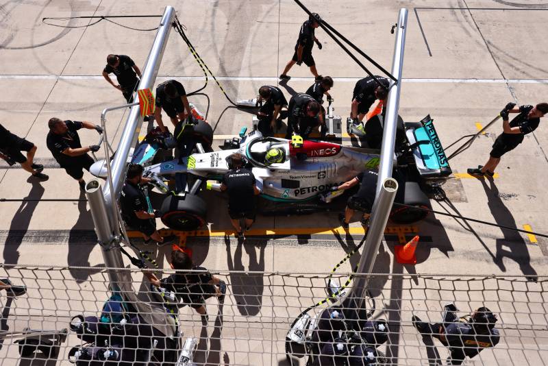 Mercedes po nałożeniu kar ruszy do GP USA z drugiego rzędu