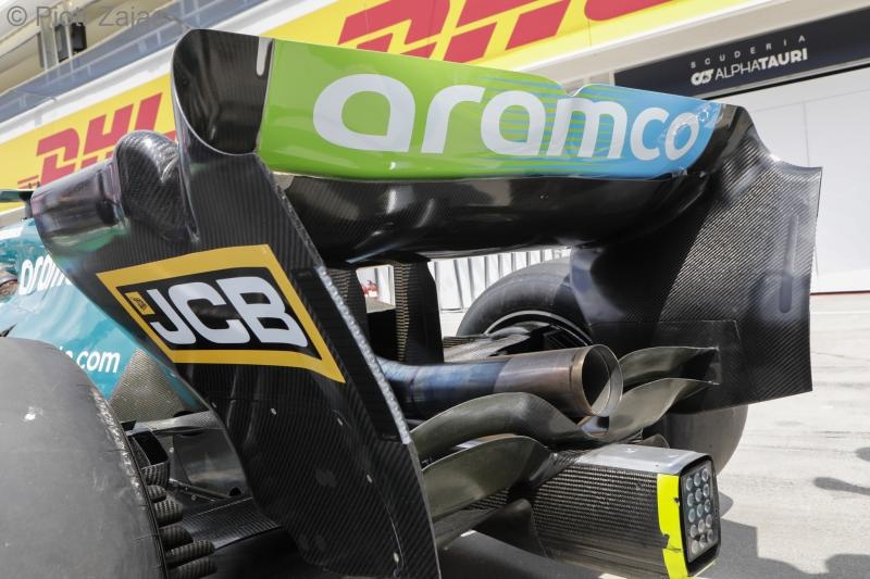 FIA zablokowała sprytne rozwiązania techniczne Mercedesa i Astona Martina 