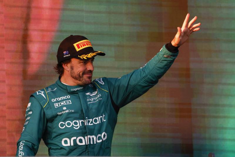 Trzecie z rzędu podium Fernando Alonso