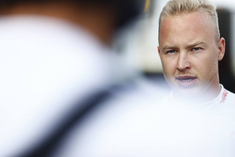 Mazepin domaga się zdjęcia sankcji, które uniemożliwiają mu powrót do F1