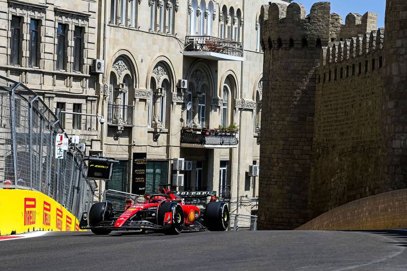 Leclerc w Baku sięgnął po pierwsze pole position w tym roku