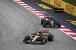 Hamilton: postęp McLarena powinien być dla nas pobudką