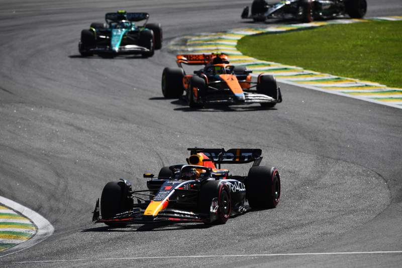Verstappen pewnie wygrał w Sao Paulo