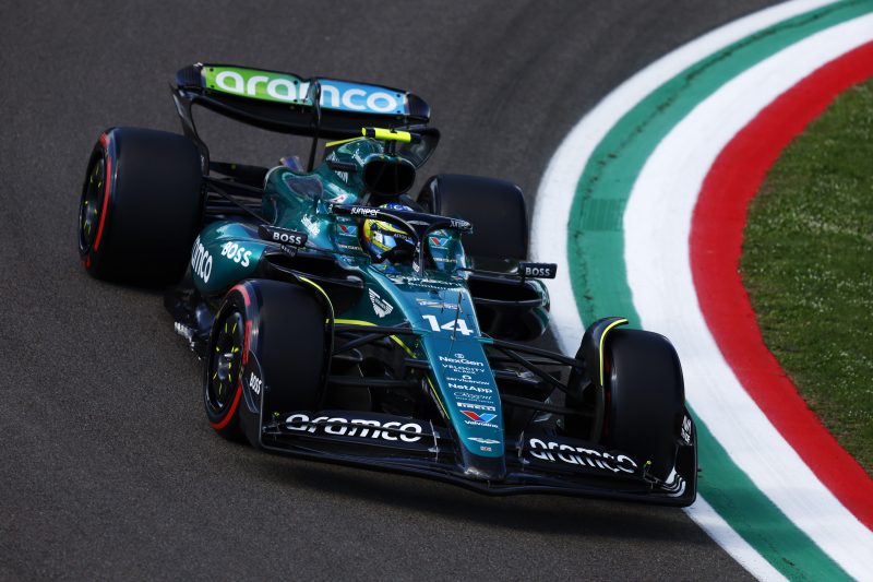 Alonso wyruszy z alei serwisowej. Kolejność startowa GP Emilii-Romanii