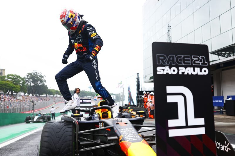 Verstappen w wielkim stylu przełamał passę braku zwycięstw