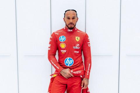 Hamilton wyjechał na tor w barwach Ferrari (GALERIA)