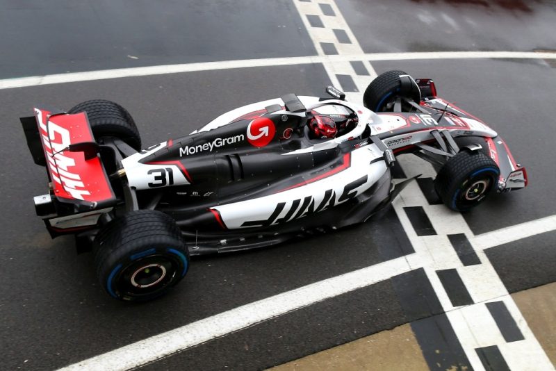 Haas ujawnił zdjęcia nowego bolidu VF-25 (galeria)