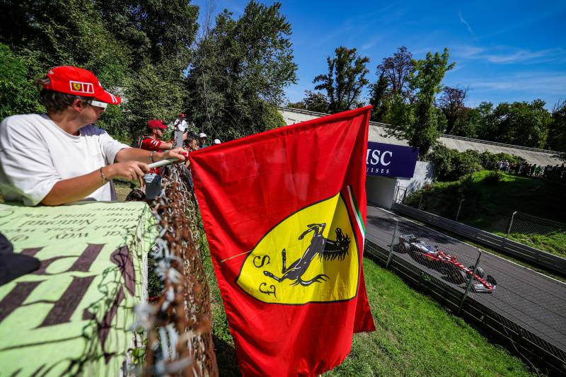 Zwycięstwo Ferrari w tym sezonie coraz bardziej się oddala