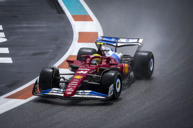 Hamilton prawie podzielił los Leclerca przed sprintem