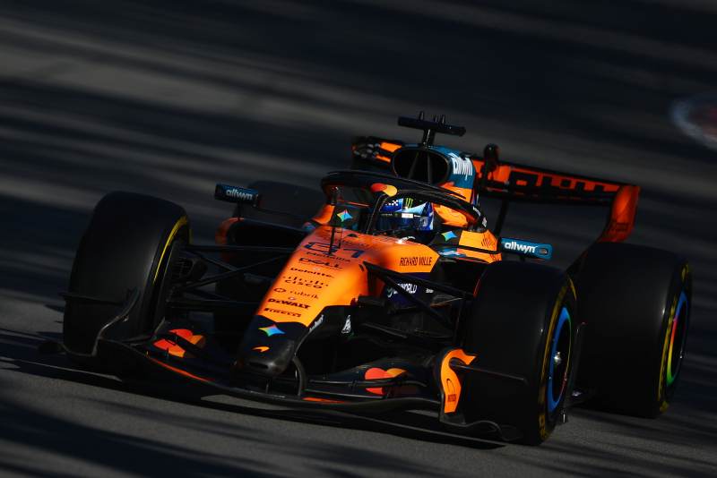 McLaren w Montrealu traci do Mercedesa, ale rywalizuje z Ferrari
