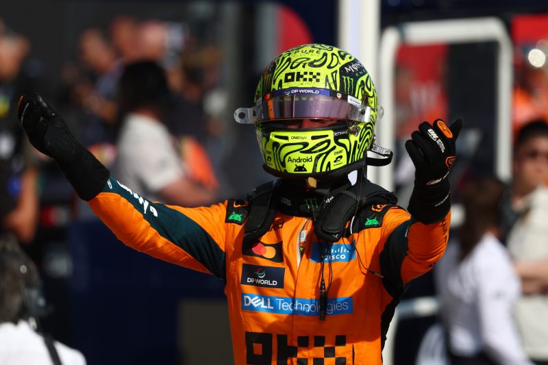 Norris wygrał pierwszy wyścig w 2026 roku. Ogromny pech Piastriego i Ferrari bez podium