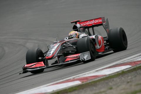 Hamilton najszybszy na suchym Spa-Francorchamps