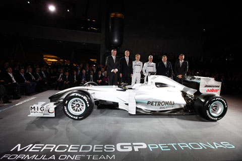 Mercedes zaprezentował zespół i malowanie