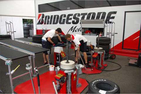 Bridgestone zadowolone z opon