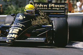 Lotus zmieni barwy