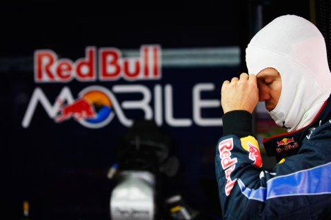 Vettel dominuje w pierwszym treningu