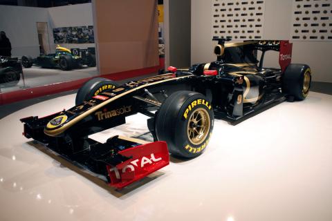 Lotus Renault prezentuje nowe barwy