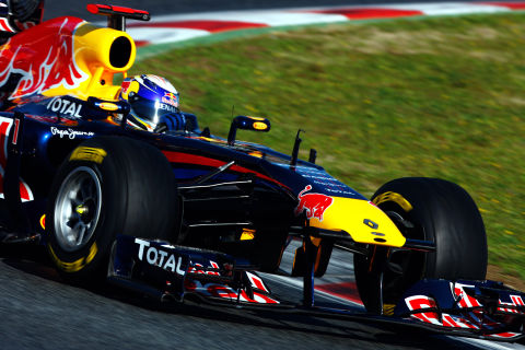 Vettel znów na czele tabeli
