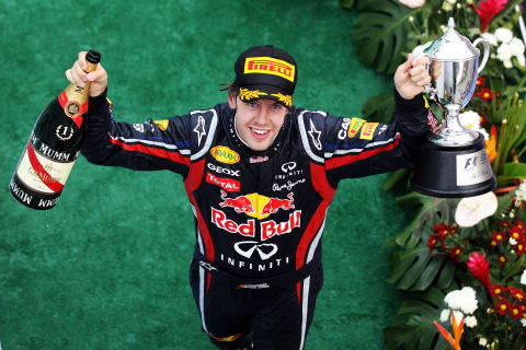 Vettel wygrywa - emocje na Sepang
