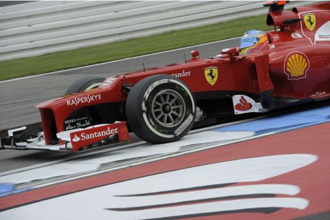 Alonso najszybszy przed kwalifikacjami