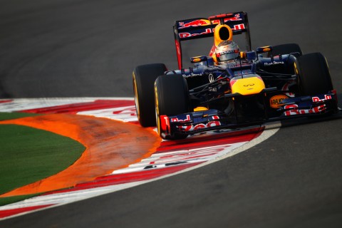 Vettel nadal góruje nad rywalami