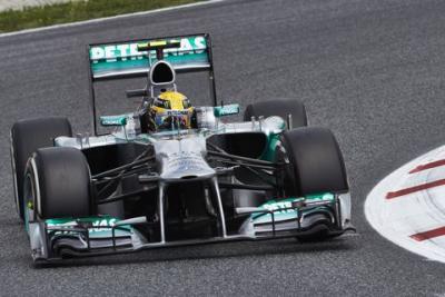 Paddy Lowe zajme się W04