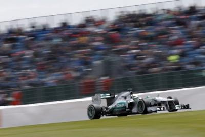 Mercedes nie martwi się na zapas