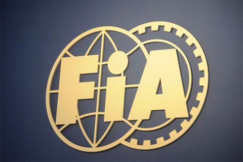 FIA wypuściła na tor samochód gaśniczy, ale...