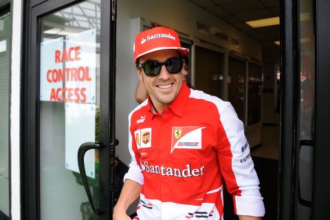 Alonso przekonał sędziów i uniknął kary