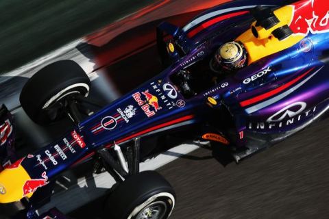Vettel wyrównuje rekordy, Mercedes wicemistrzem
