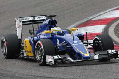 Sauber z dwoma bolidami w Q3