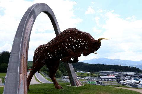 Ostateczny układ na starcie GP Austrii