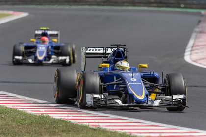 Sauber dobrze kończy trudny weekend
