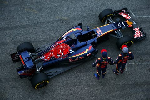 Toro Rosso zaprezentowało barwy STR11 na sezon 2016