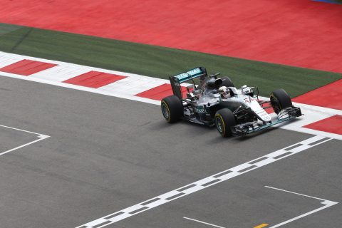 Hamilton znowu miał awarię układu MGU-H
