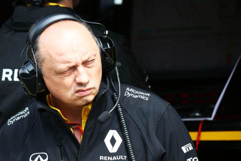 Renault potrzebuje dobrego bolidu, nie znanych kierowców