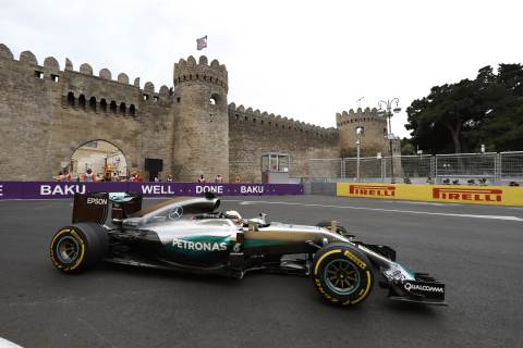 Hamilton: nie mam pojęcia co się tam działo